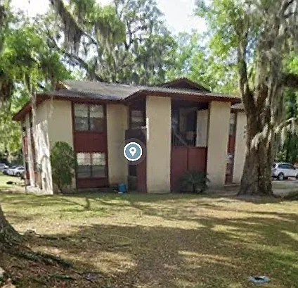 2 bed, 1.5 bath, 1000 sqft, $1,100 — Photo 1