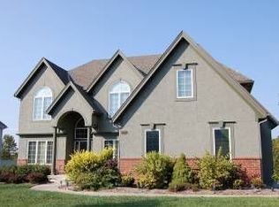 9900 W 145th St, Overland Park, KS 66221