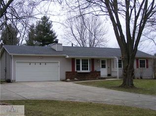 2183 Arch Rd, Eaton Rapids, MI 48827