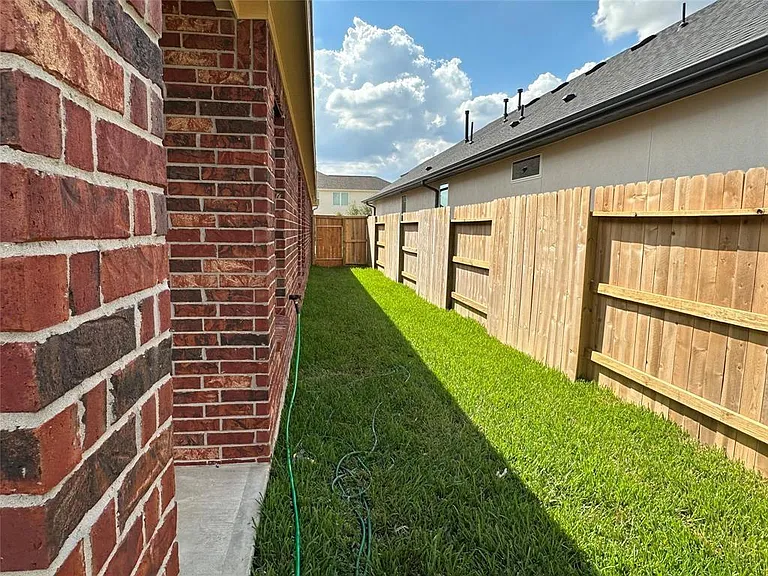 788 Lake Lacosta Dr — Photo 19