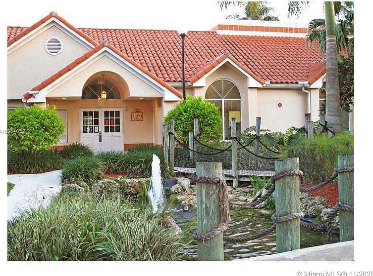 1st image of 3390 Pinewalk Dr N APT 1034