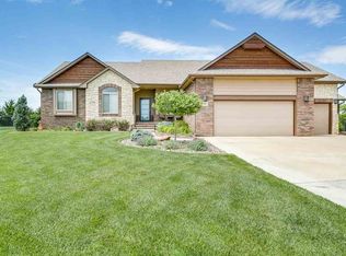 3102 N Landon Cir, Wichita, KS 67205