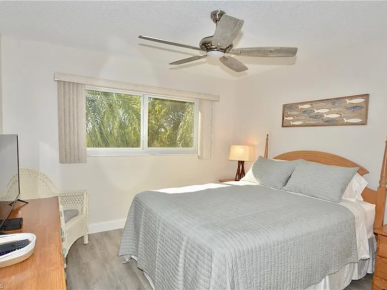 555 Park Shore Dr #B-311 — Photo 26