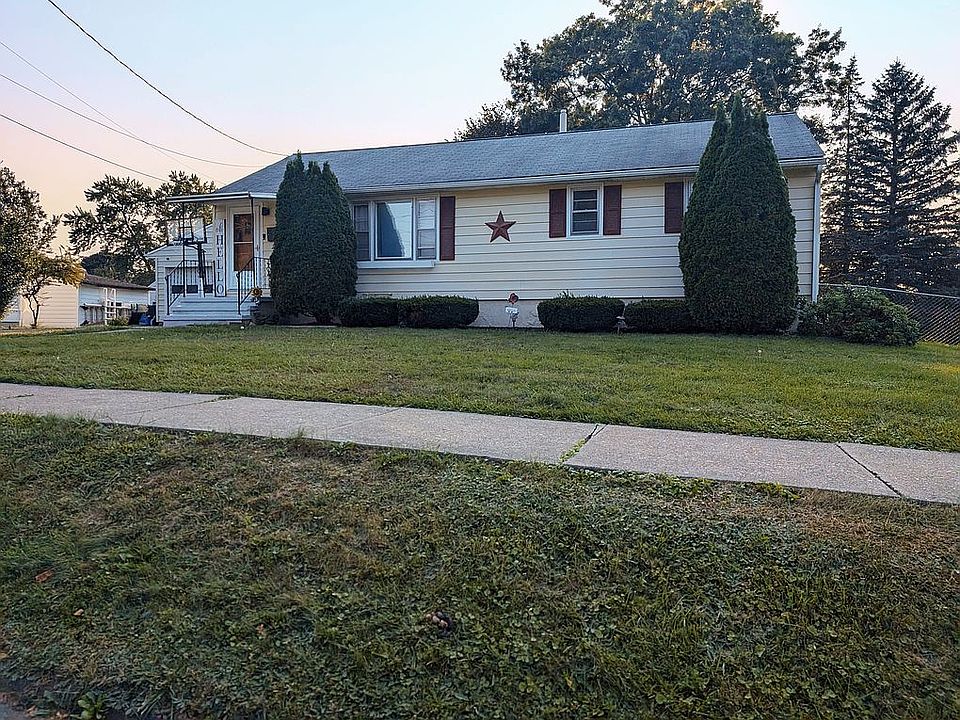 1st image of 214 James St