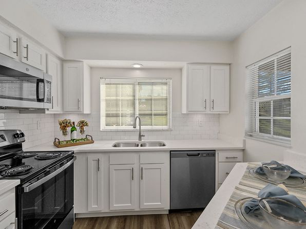 2743 Monterey Cir #2702B