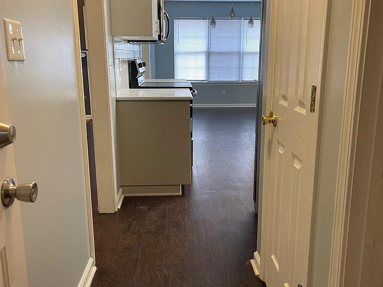 1365 Walton Loop — Photo 6