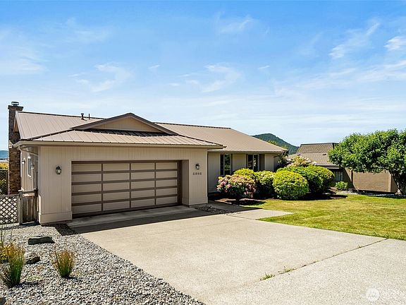 3rd image of 5305 Sterling Drive