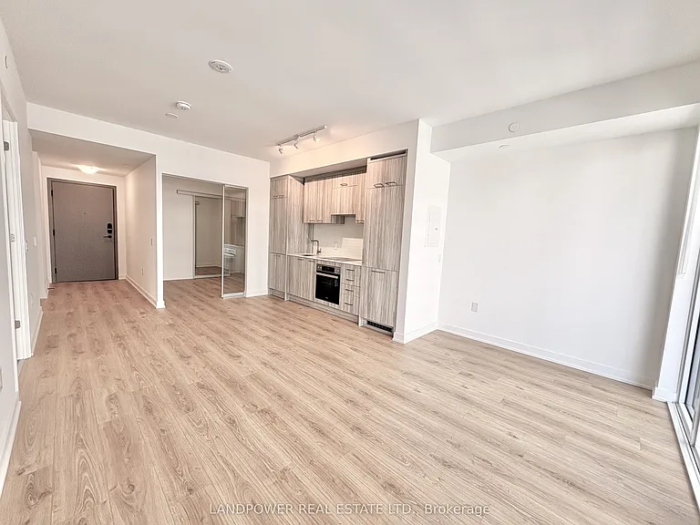 634 Church St #3401 — Photo 3