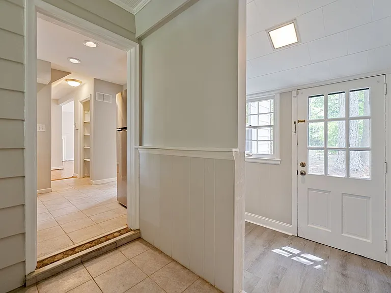 2737 Dogwood Rd — Photo 7