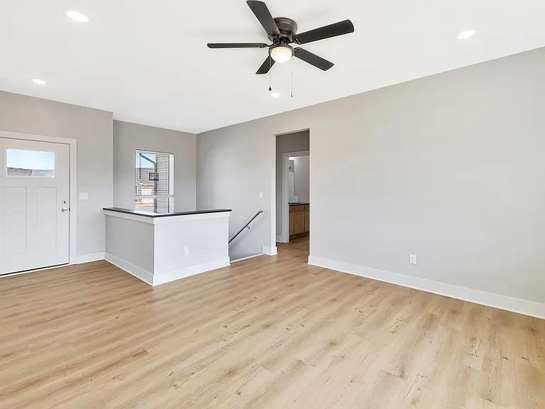 584 Long Path Ct — Photo 10