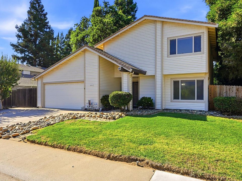 1st image of 8929 Castle Park Dr