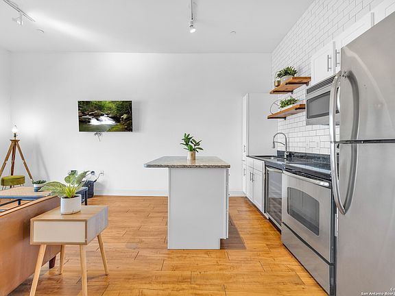 5th image of 1401 S FLORES ST #407