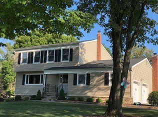 13 Phoenix Dr, Mendham, NJ 07945