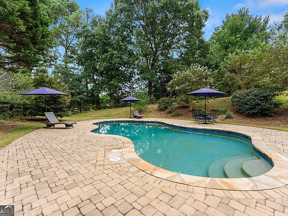 4th image of 6750 Scottsfield Trce