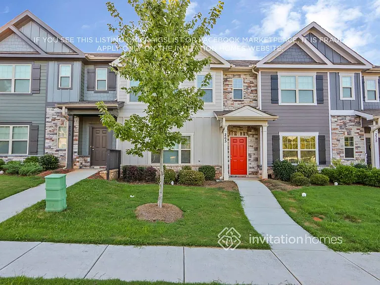 265 Orchard Dr — Photo 3