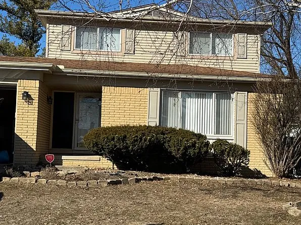 18480 Lincoln Dr, Lathrup Village, MI 48076