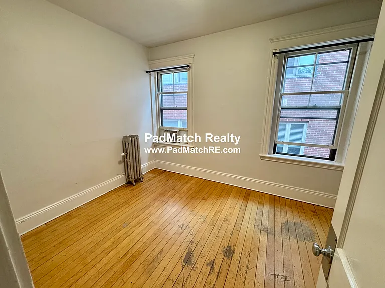 193-195 Strathmore Rd #11 — Photo 11
