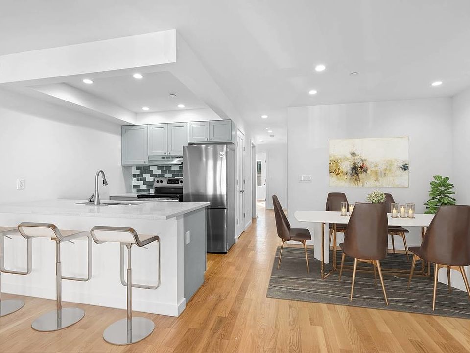 2nd image of 8 E 4th St #3