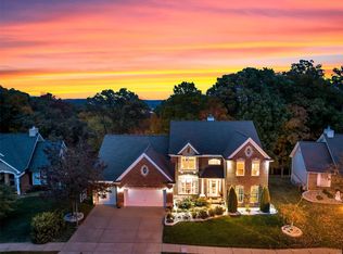 661 Meramec View Dr, Eureka, MO 63025