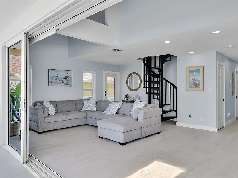 121 Long Key Lake Dr — Photo 24