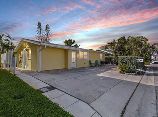 18002 3rd St E, Redington Shores, FL 33708