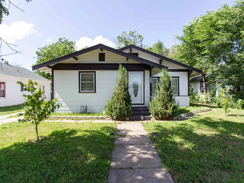 1710 Pearl Ave