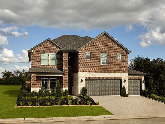 The Kendall modeled at Alexander Estates.