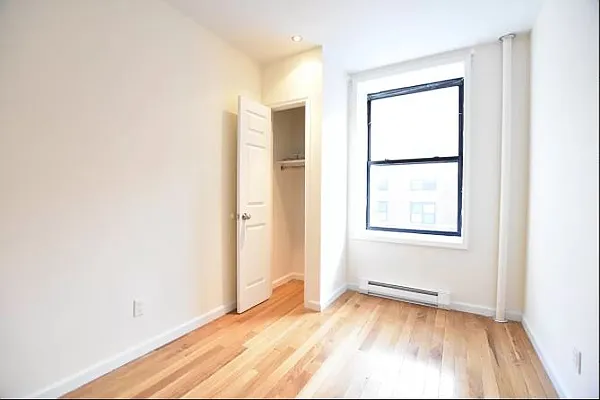 Rented by Compass | media 10