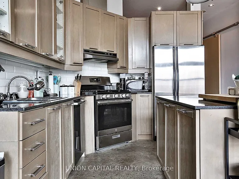 155 Dalhousie St #708 — Photo 22