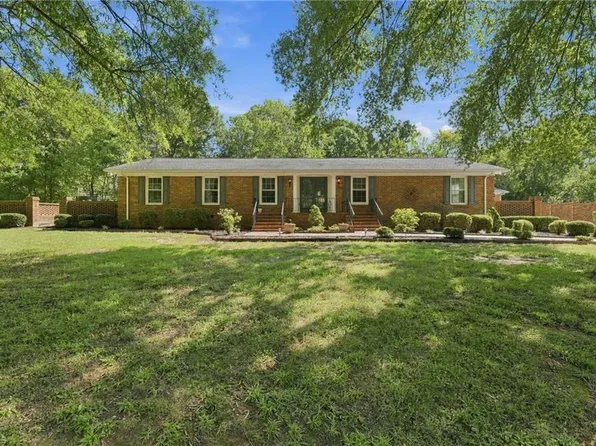 1409 Rockwood Ave, Burlington, NC 27215