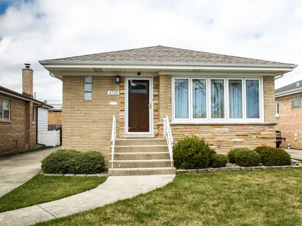 4720 N Sayre Ave, Harwood Heights, IL 60706