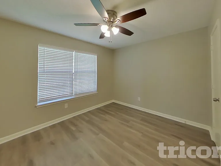 1252 Payne Dr — Photo 14