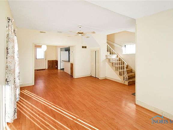 2nd image of 5618 Edgewater Dr