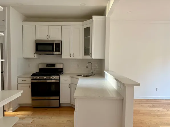 573 6th Street image 1 of 9