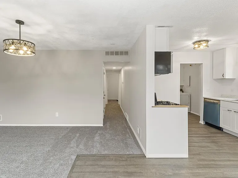 946 Fairview Ave — Photo 20