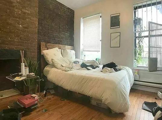 Rented by Bond New York | media 9