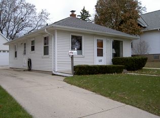 137 N 59th St, Milwaukee, WI 53213