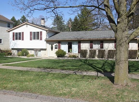 5th image of 1055 Byron Dr