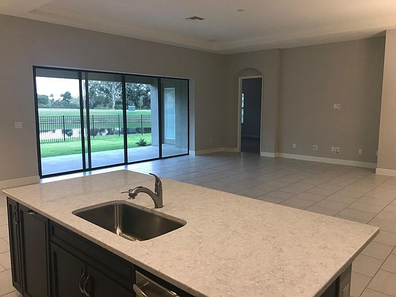 4th image of 6511 Maiden Sea Dr