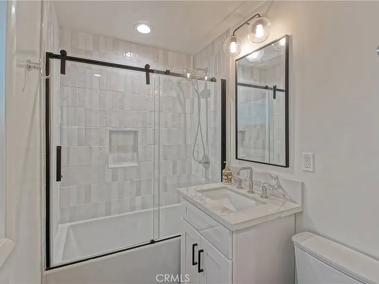 320 Marine Ave — Photo 60