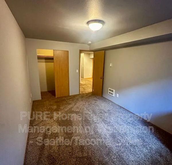 702 119th St S #B — Photo 13