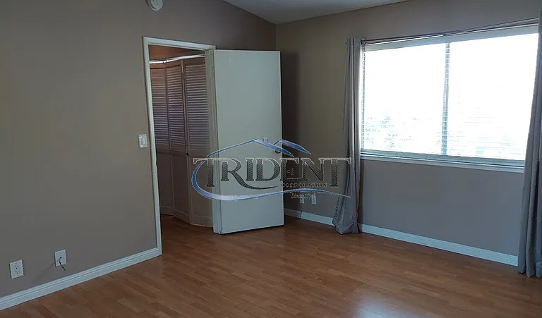 1744 Greengate St — Photo 5