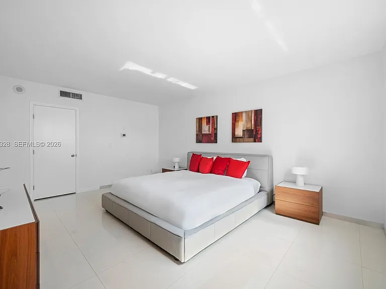 19370 Collins Ave #903 — Photo 10