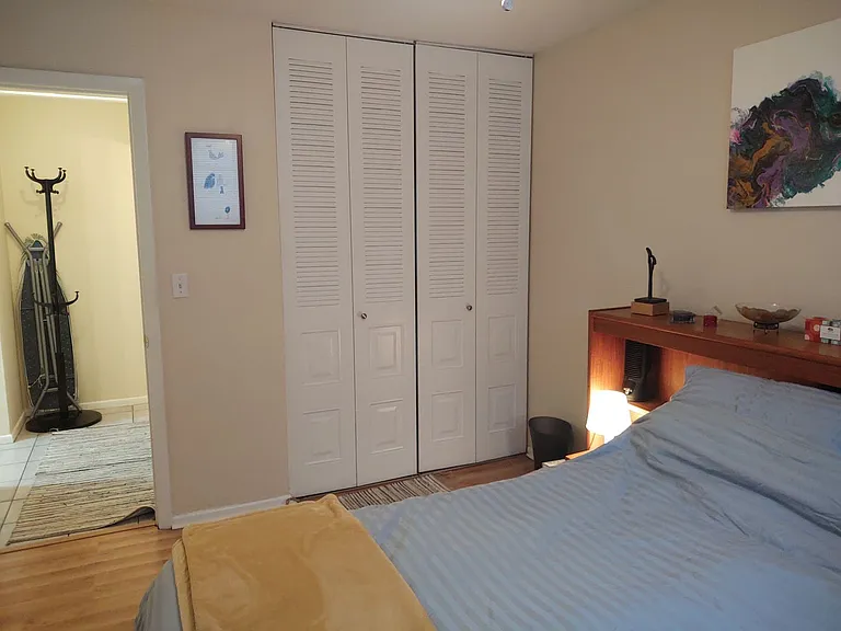 2440 Harriet Ave — Photo 7