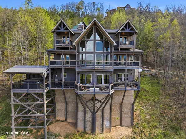 2643 Dogwood Ridge Way, Sevierville, TN 37862