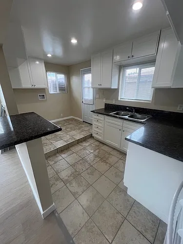 14823 3/4 S Lemoli Ave Photo 1 14823 3/4 S Lemoli Ave Photo 1