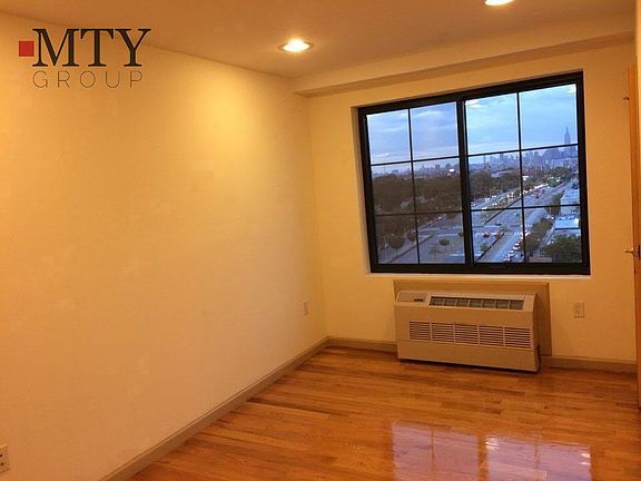 3rd image of 5828 44th Ave APT 10D