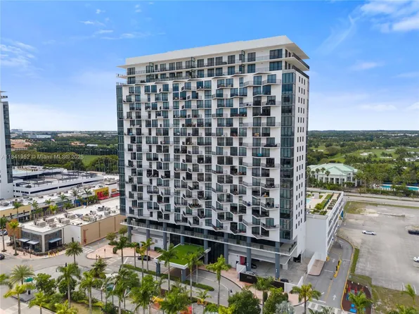 5300 Paseo Blvd #805, Miami, FL 33166