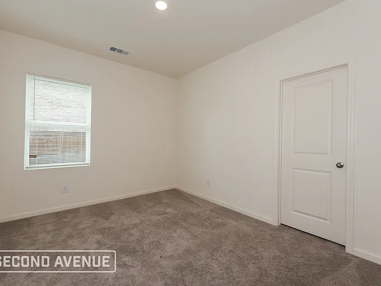 1869 Lockhart Dr — Photo 9