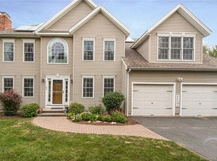 82 Carlson Dr, Portland, CT 06480